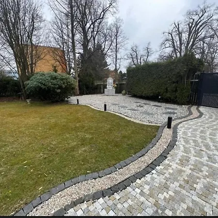 Spacious Retreat On The Outskirts Of Prague Kamenice (Prague-East)